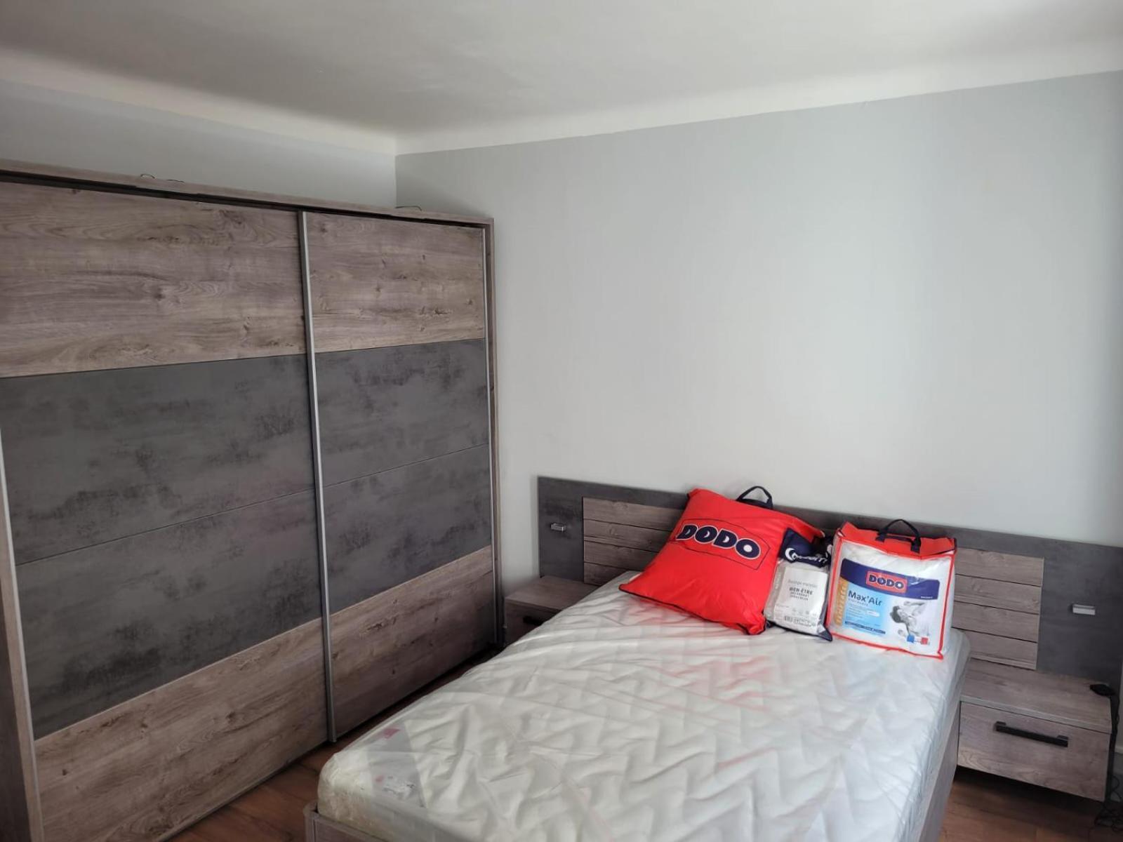 2 Chambres Chez L'Habitant Poitiers Exteriör bild
